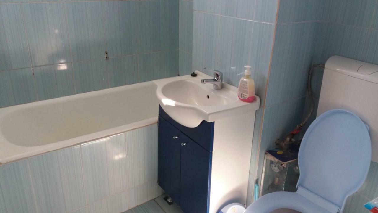 Apartament Cu 2 Camere Călimăneşti Exteriör bild